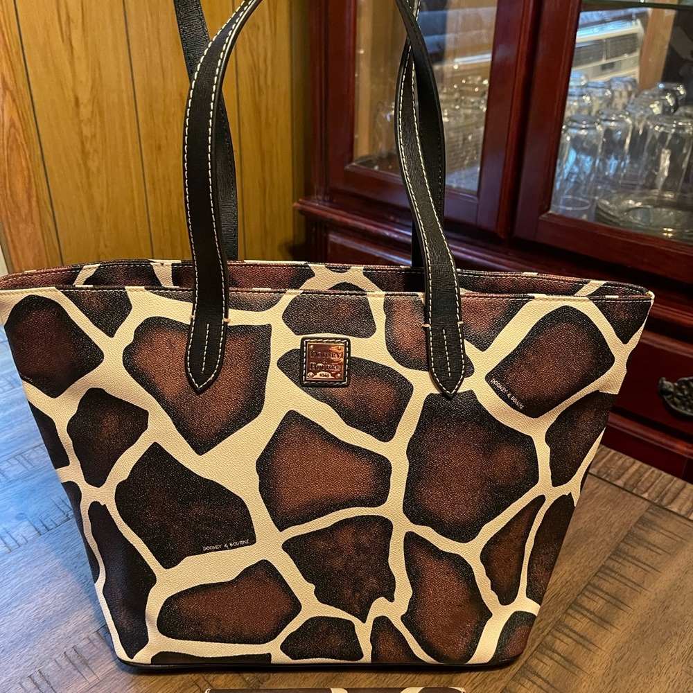 Dooney and Bourke Tote with matching wallet/registration card.